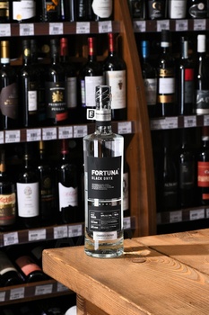 Водка Фортуна Оникс 0.7 л