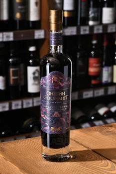 Настойка сладкая Онегин Гурмэ Черная Смородина 0.5 л