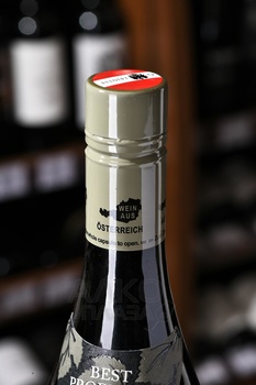 Pfaffl Austrian Cherry - вино Пфаффль Австрийская вишня 0.75 л красное сухое