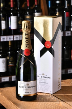 Moet & Chandon Brut Imperial gift box - шампанское Моет Шандон Брют Империал 0.75 л в п/у