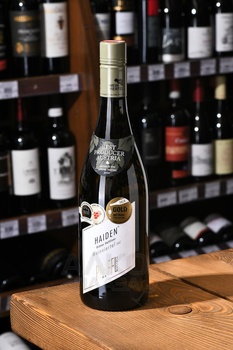 Pfaffl Haiden Gruner Veltliner - вино Пфаффль Хайден Грюнер Вельтлинер 0.75 л белое сухое