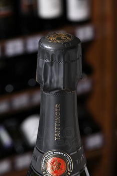 Taittinger Brut Reserve - шампанское Тэтенжэ Брют Резерв 0.375 л