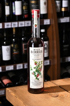 Wild Berries Lingonberry - настойка сладкая Вайлд Берис Брусника 0.5 л