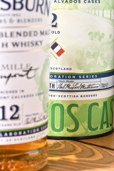 Mossburn Dupont Calvados Cask Finish 12 Year Old - виски Моссберн Кальвадос Дюпонт Каск Финиш 12 лет 0.7 л в тубе