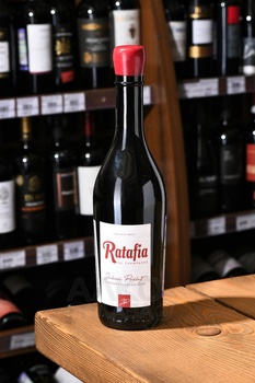 Julien Prelat Ratafia de Champagne - вино Жульен Преля Ратафия Шампань 0.5 л сладкое