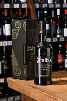 Ardbeg 10 years - виски Ардбег 10 лет 0.7 л