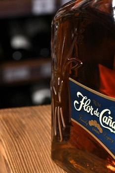 Flor de Cana 12 years - ром Флор де Канья 12 лет 0.75 л