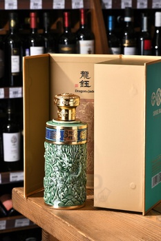 Baijiu Goalong Dragon & Jade - байдзю Гоалонг Дракон и Нефрит 0.5 л в п/у