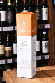 Raymond Ragnaud VSOP Premier Cru Grande Champagne - коньяк Реймонд Раньо ВСОП Гран Шампань Премье Крю 0.7 л в п/у