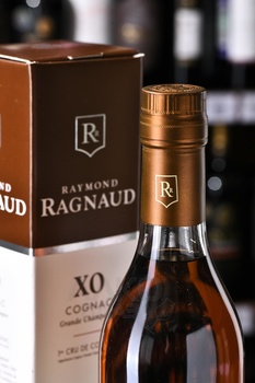 Raymond Ragnaud XO Premier Cru Grande Champagne - коньяк Реймонд Раньо ХО Гран Шампань Премье Крю 0.5 л в п/у