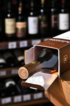 Raymond Ragnaud XO Premier Cru Grande Champagne - коньяк Реймонд Раньо ХО Гран Шампань Премье Крю 0.5 л в п/у