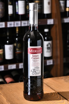 Merlet Soeurs Cerises Cherry Brandy - ликер на основе коньяка Мерле Сюр Сериз Черри Бренди 0.7 л
