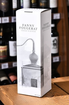 Fanny Fougerat Iris Poivre XO Borderies - коньяк Фанни Фужера Ирис Пуавре ХО Бордери 0.7 л в п/у