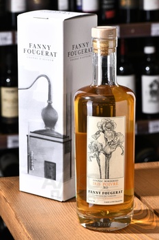 Fanny Fougerat Iris Poivre XO Borderies - коньяк Фанни Фужера Ирис Пуавре ХО Бордери 0.7 л в п/у