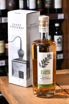 Fanny Fougerat Le Laurier d’Apollon XO Petite Champagne - коньяк Фанни Фужера Ле Лорье д’Аполлон ХО Птит Шампань 0.7 л в п/у