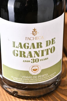 Pacheca Lagar de Granito Porto 30 Anos - портвейн Пачека Лагар де Гранито Порто 30 лет 0.75 л красный сладкий в тубе