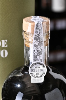 Pacheca Lagar de Granito Porto 40 Anos - портвейн Пачека Лагар де Гранито Порто 40 лет 0.75 л красный сладкий в тубе