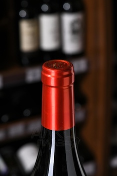 Castelfeder Buchholz Pinot Nero - вино Кастельфедер Буххольц Пино Неро 0.75 л красное сухое