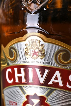 Chivas Regal 12 Year Old - виски Чивас Ригал 12 лет 0.75 л