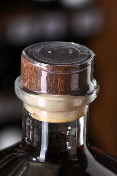 Higuana Extra Anejo Gran Reserva 12 - ром Игуана Экстра Аньехо Гран Резерва 12 0.7 л