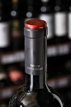 Вино Вечерница Вторая Линия 0.75 л красное сухое