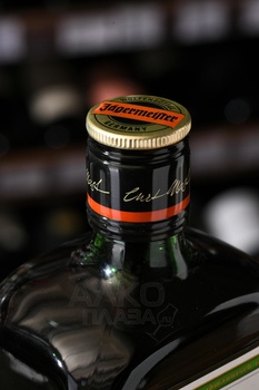 Jagermeister - ликер Ягермайстер 0.7 л