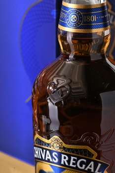 Chivas Regal 18 Years Old - виски Чивас  Ригал 18 лет 0.75 л в п/у