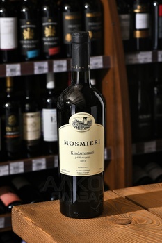 Mosmieri Kindzmarauli - вино Мосмиери Киндзмараули 0.75 л красное полусладкое