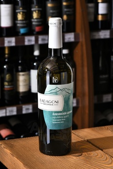 Badagoni Alazani Valley - вино Бадагони Алазанская Долина 0.75 л белое полусладкое