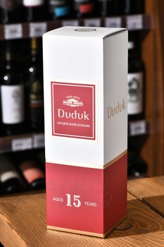 Duduk 15 years - армянский коньяк Дудук 15 лет 0.5 л