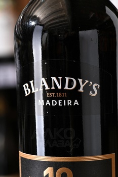 Madeira Blandy’s Bual Medium Rich 10 years old - вино ликёрное Мадера Блендис Буал Медиум рич 10 лет 0.5 л