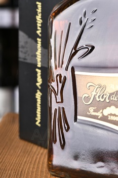Flor de Cana Centenario Gold 18 years - ром Флор де Канья Сентенарио Голд 18 лет 0.75 л