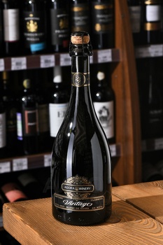 Вино игристое Агора Блан де Нуар 0.75 л белое экстра брют