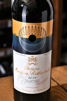 Chateau Mouton Rothschild - вино Шато Мутон Ротшильд 2019 год 0.75 л красное сухое