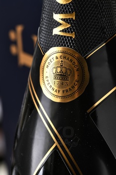 Moet & Chandon Nectar Imperial - шампанское Моет & Шандон Нектар Империал 0.75 л белое полусладкое в п/у