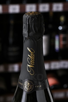 Nadal Nature Corpinnat - вино игристое Корпиннат Надаль Натюр 0.75 л белое брют натюр