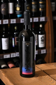 Вино Усахелаури серия Окурешули 0.75 л красное полусладкое