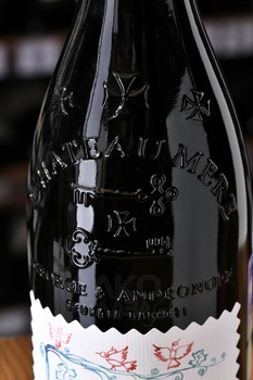 Chateau Mere Kindzmarauli - вино Шато Мере Киндзмараули 0.75 л красное полусладкое