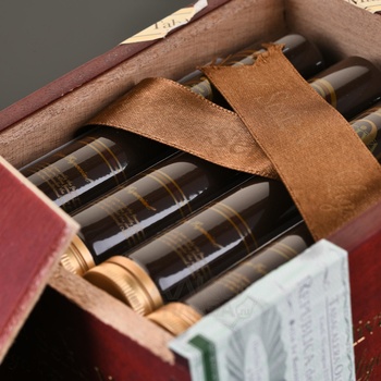 Oliva Serie V Double Robusto Tubos - сигары Олива Серия V Дбл Робусто Тубос