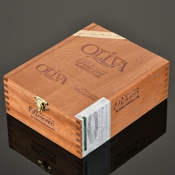 Oliva Connecticut Reserve Toro Tubos - сигары Коннектикут Резерв Торо Тубос