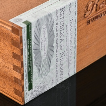 Oliva Connecticut Reserve Toro Tubos - сигары Коннектикут Резерв Торо Тубос