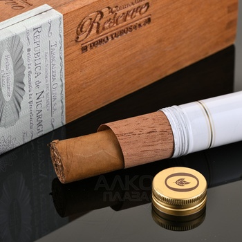 Oliva Connecticut Reserve Toro Tubos - сигары Коннектикут Резерв Торо Тубос