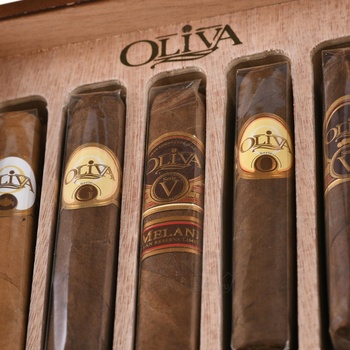 Подарочный набор сигар Oliva Int. Robusto Variety Sampler