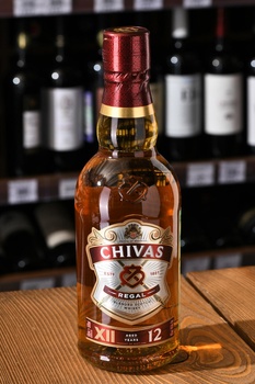 Chivas Regal 12 Years Old - виски Чивас Ригал 12 лет 0.5 л