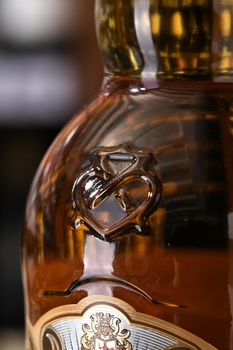 Chivas Regal 12 Years Old - виски Чивас Ригал 12 лет 0.5 л