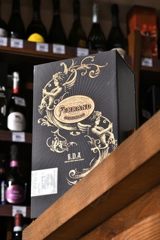 Ferrand Selection des Anges - коньяк КВВК Ферран Селексьон дес Анж 0.7 л в п/у