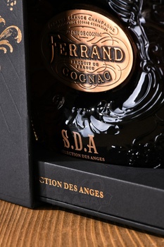 Ferrand Selection des Anges - коньяк КВВК Ферран Селексьон дес Анж 0.7 л в п/у