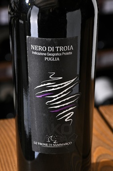 Le Vigne di Sammarco Nero di Troia - вино Ле Винье ди Саммарко Неро ди Тройя 0.75 л красное полусухое