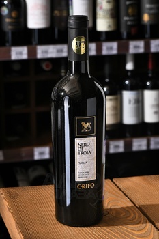 Grifone Nero di Troia Puglia - вино Грифоне Неро ди Троя Апулия 2021 год 0.75 л красное полусухое