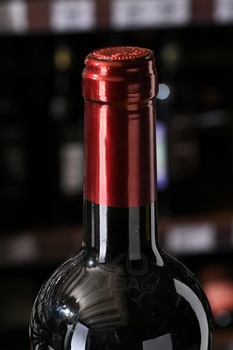 Felline I Monili Tarantino Primitivo - вино Феллине И Монили Тарантино Примитиво 2021 год 0.75 л красное сухое